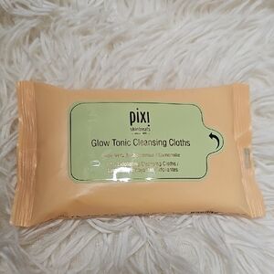 Pixi Skintreats Glow Tonic Cleansing Cloths AloVera Chamamile Exfoliating Cloths
